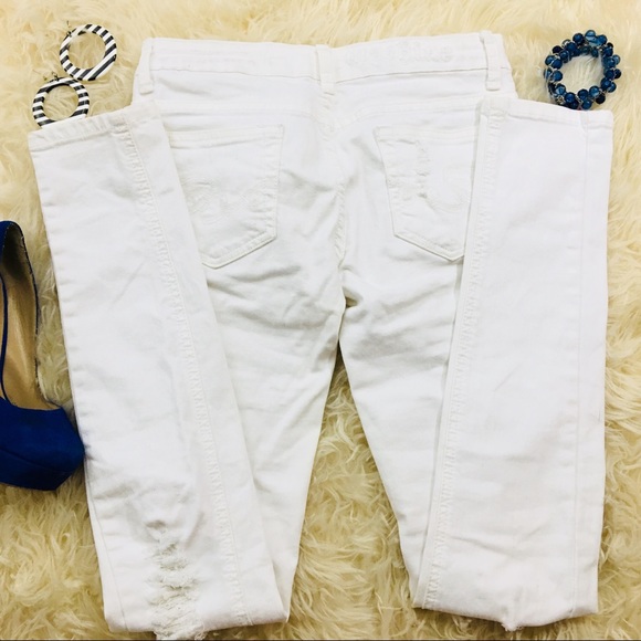 Machine ❦ Distressed White Skinny Jeans - Picture 6 of 8